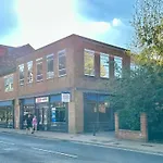 Fountain Apartment No 4 With Free Parking